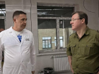 Строители завершают восстановление центральной больницы города Снежное 