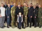 «Ради вас каждый мужчина держит свой участок фронта»: Денис Пушилин записал душевное поздравление с 8 Марта