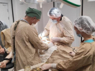 Врачи больницы Донецка провели жительнице сложнейшую операцию по восстановлению движения в суставах рук 