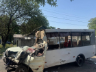 В Енакиево в ДТП с пассажирским микроавтобусом погибли 2 человека и 23 получили ранения