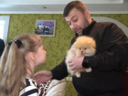 Денис Пушилин передал ребенку из Енакиево собаку от Владимира Путина