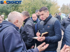 Порывы устраним, воду дадим: сход жителей поселка Жилкооп в Донецке обошелся без эксцессов