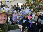600 билетов и 600 подарков: немцы организовали новогодний праздник для детей в Донецком театре кукол