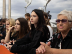 Песни, танцы и конкурсы: в Мариуполе отметили День молодежи