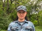 В Донецке пристав помогла раненой 2-летней девочке, которая одна шла по проезжей части