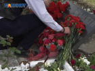 В Донецке почтили память погибших педагогов, защищавших Донбасс и детей от обстрелов