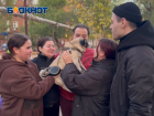Два года прятали сына в шкафу: эвакуировать жителей Украинска помогла военкор «Блокнот Донецк» Изабелла Либерман
