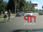 Лексус сбил двух школьниц в Макеевке