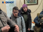 Эксклюзивные кадры эвакуации беженцев из Новотроицкого
