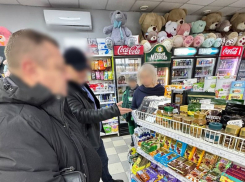 В Горловке двое пьяных ограбили АЗС ради 20 шоколадок и 2 банки кофе