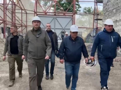 В Мариуполе показали как выглядит строительство драмтеатра изнутри
