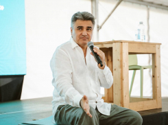 Заменить треть чиновников на искусственный интеллект и защитить  банковские вклады от заморозки:  инициативы «Новых людей», которые изменят жизнь дончан