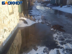 Океан из замерзших фекалий затопил улицу Степную в Макеевке, жители с ужасом ждут оттепели