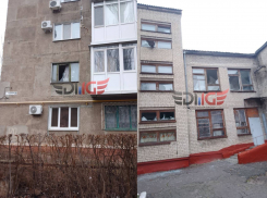 Последствия обстрела Горловки в ДНР в Новогоднюю ночь