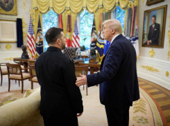 Трамп сказал Зеленскому: мне наплевать на Донбасс