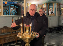 Сергей Кириенко встретил Рождество в главном соборе Донецка