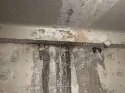 Крик души от жителей Пролетарского района Донецка: топит квартиры и подъезд