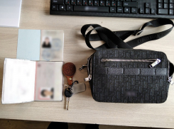 Ранее судимый житель Тореза обокрал влюбленную пару