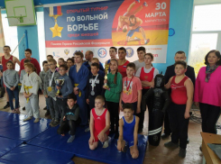 В Мариупольской школе состоялось мероприятие для юных дзюдоистов и борцов