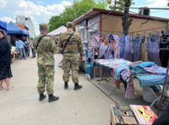 В Мариуполе идёт борьба со стихийной уличной торговлей 