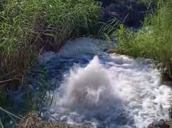 Вода утекает в никуда: жители показали, что происходит с водой в Мариуполе