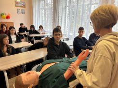 Школы ДНР укомплектуют для подготовки учеников к труду гражданской обороне