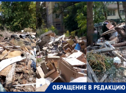 Огромные свалки мусора по Донецку: жители показывают, как выглядит столица ДНР, несмотря на мусорную реформу