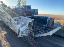 Новости СВО: Зеленский приказал держать Покровск две недели, в котле горят тысячи солдат