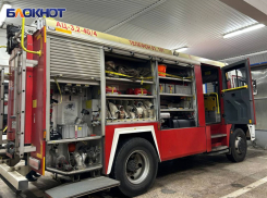 В Горловке пожарные спасли из горящего дома троих пенсионеров