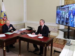 Владимир Путин сравнил звук трамвая в Мариуполе с символом возрождения жизни