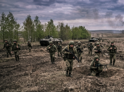 Новости СВО: киевский режим готовится к капитуляции, а ВС РФ сжигают технику ВСУ в Краматорске