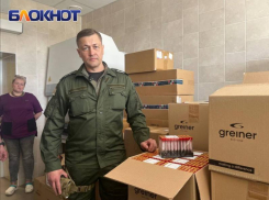 Военный эксперт Ян Гагин передал гуманитарную помощь больнице в Волновахе