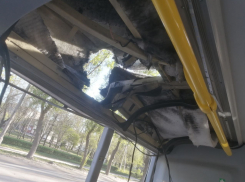 ВСУ сбросили боеприпас с дрона на пассажирский автобус в ДНР: есть пострадавшие