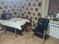 Житель Мариуполя, ДНР, зарезал собутыльника и сбежал