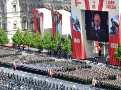 Триумф Победы: в Москве прошел парад, перечеркнувший миф о «изоляции» России