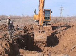 К устранению аварии на водоводе привлекли МЧС 