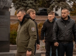 ДНР посетили руководитель Росмолодежи и председатель правления Движения Первых 