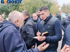 Порывы устраним, воду дадим: сход жителей поселка Жилкооп в Донецке обошелся без эксцессов
