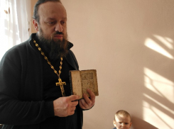 Священник из ДНР посоветовал Насте Ивлеевой не приезжать на Донбасс