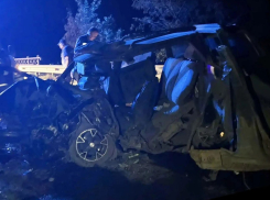Лобовое ДТП под Зугрэсом ДНР — двое погибших, трое детей в больнице