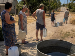 Два месяца без воды: жители посёлка Темрюк ДНР в отчаянии