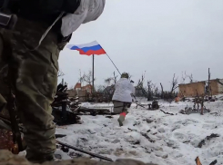 Российские штурмовики прорвали украинскую оборону и вошли в Авдеевку, в Богдановке ДНР был установлен флаг РФ