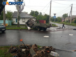 В Донецке в ДТП на Коммунаров разворотило «Газель»