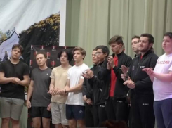 В ДНР прошли соревнования по гиревому спорту 