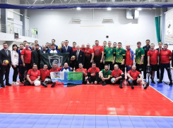 Команда ветеранов боевых действий из ДНР победила в соревнованиях по волейболу сидя 