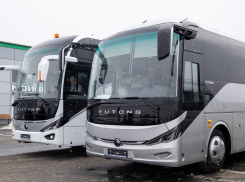 Президентский фонд передал филармониям ДНР и ЛНР четыре новых автобуса Yutong