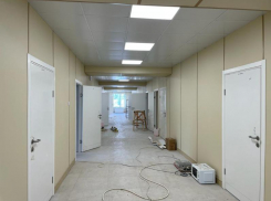  Подмосковные строители восстанавливают два корпуса Центральной районной больницы Тельманово 