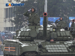 Кладовая памяти: «Блокнот» нашел в своих архивах Парад Победы-2015 в Донецке