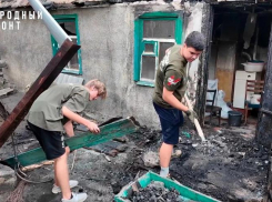 Последствия пожара в Донецке помогли устранить волонтеры Народного фронта