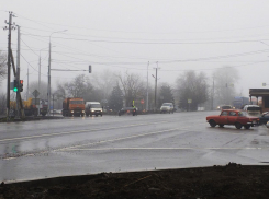 По дороге в Крым в Новоазовске установили новый светофор